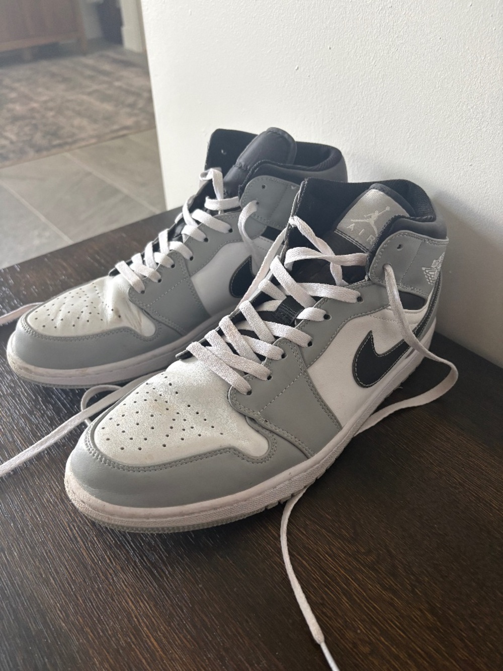 Men’s Nike hightops